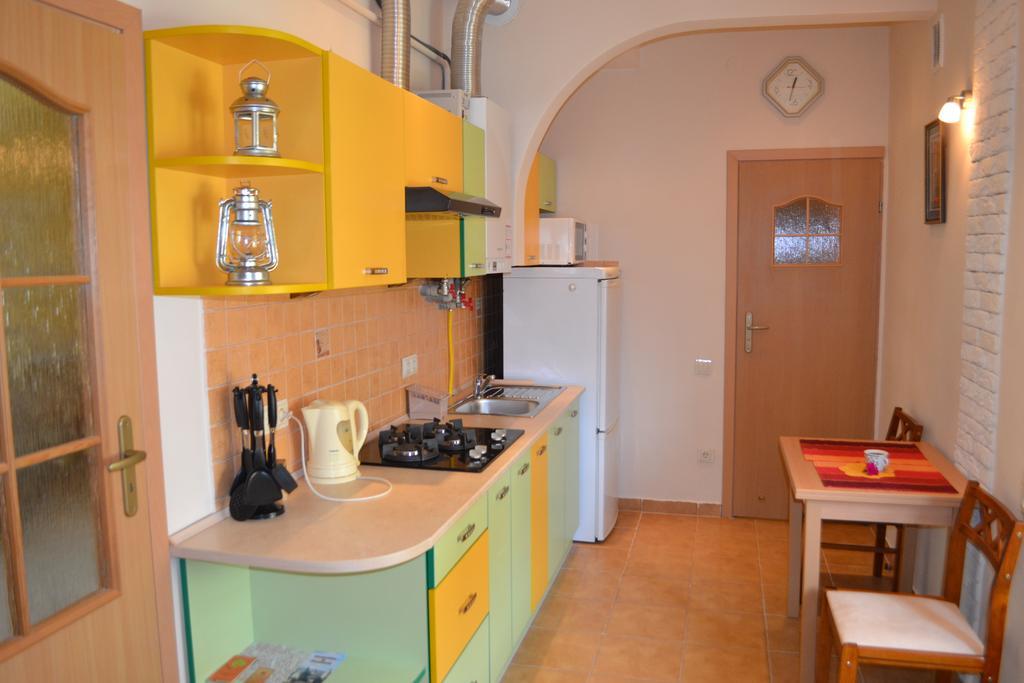 Near Citadel Apartment Львов Номер фото